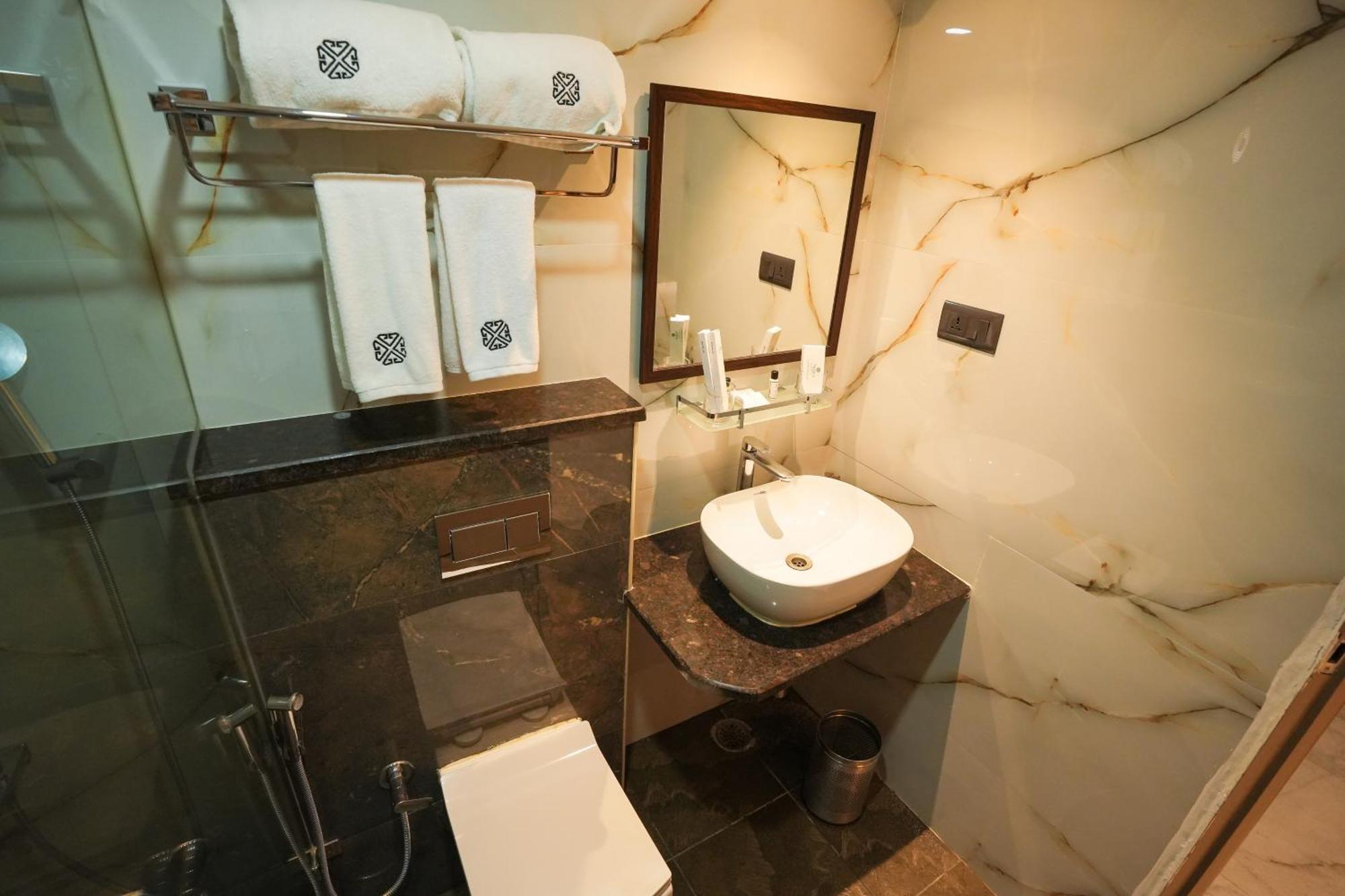 Hotel Vaishnavi Residency Bangalore Exterior foto